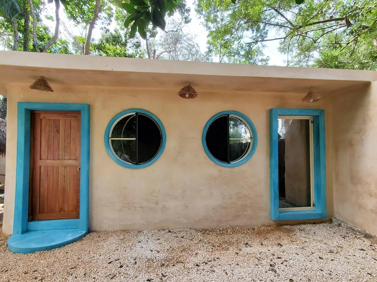 *** Hotel Hostal Mulut Tulum México